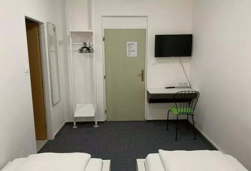 پانسیون Penzion Holiday