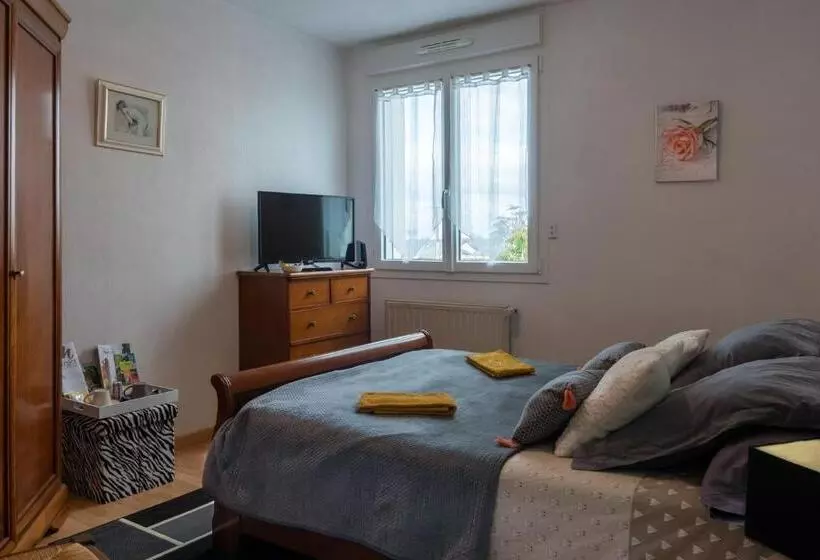 Aamiaismajoitus (B&B) Chambres D'hotes Les Papillons