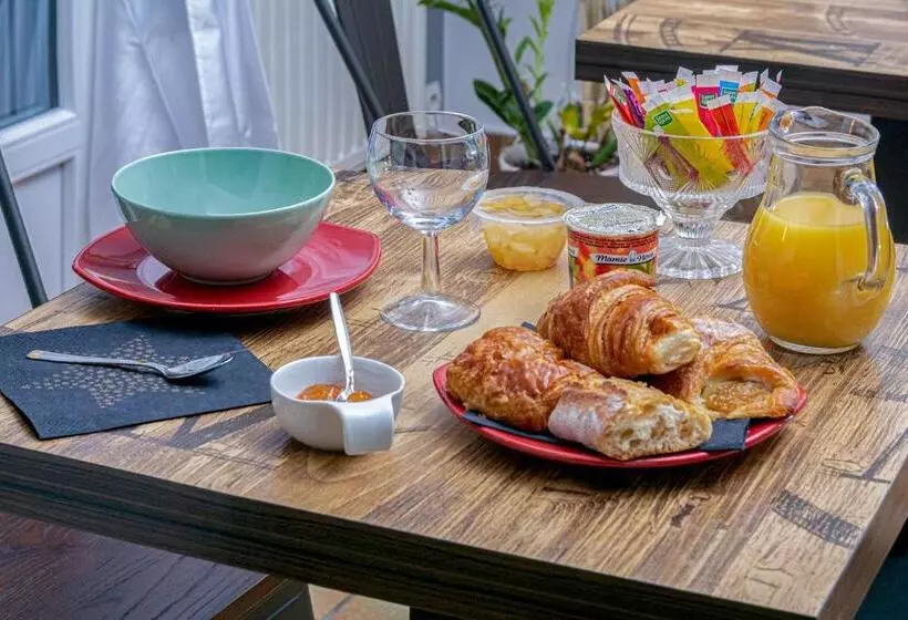 Aamiaismajoitus (B&B) Chambres D'hotes Les Papillons