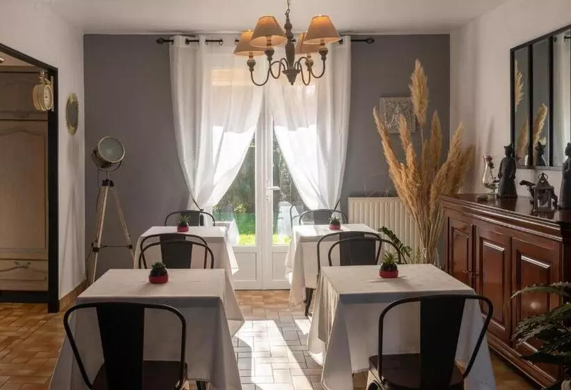 Aamiaismajoitus (B&B) Chambres D'hotes Les Papillons