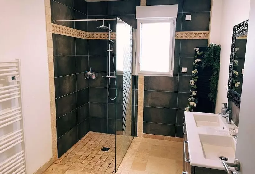 Aamiaismajoitus (B&B) La Petite Felixiere