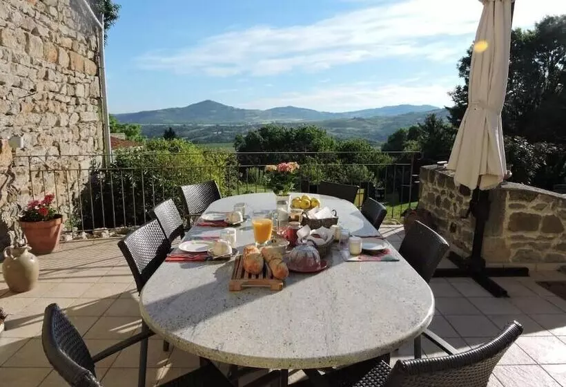 ベッドアンドブレックファースト Le Petit Volcan