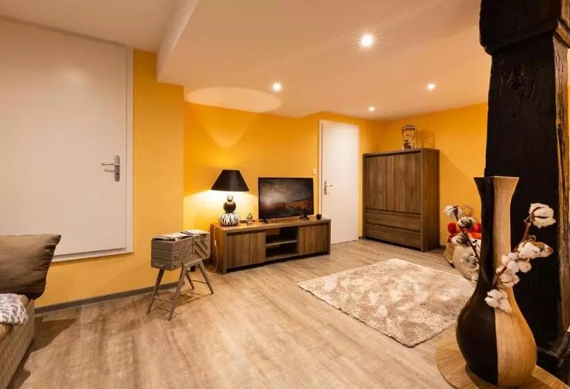 ベッドアンドブレックファースト Les Chambres De Clem