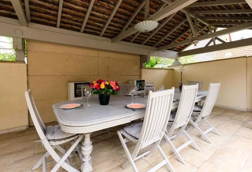 ベッドアンドブレックファースト Les Chambres De Clem