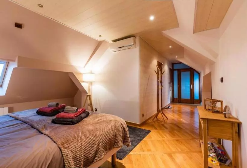 ベッドアンドブレックファースト Les Chambres De Clem