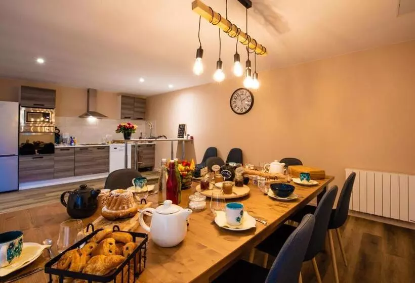 ベッドアンドブレックファースト Les Chambres De Clem