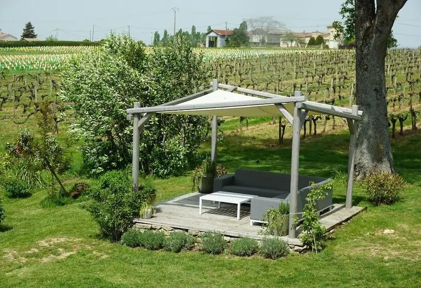 ベッドアンドブレックファースト Maison Des Quatre Saisons