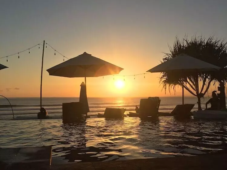 ベッドアンドブレックファースト Twilight Ceningan