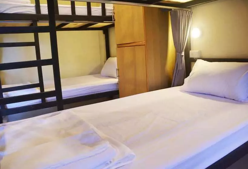 Chang Hostel