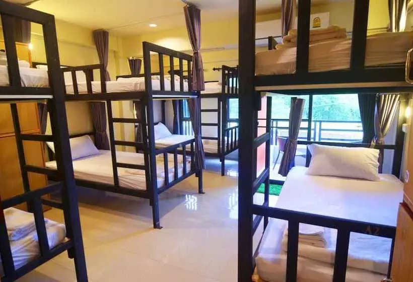 Chang Hostel