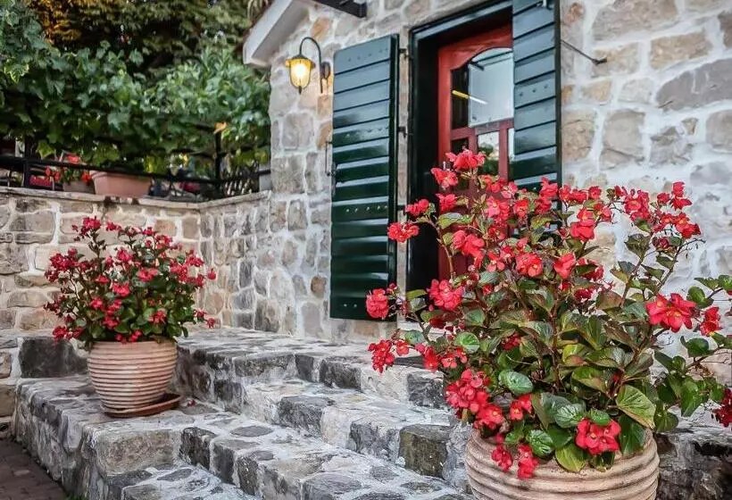 Heritage Hotel & Estate Raznjevica Dvori Ad 1307