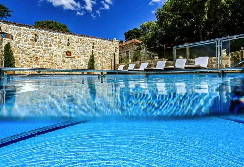 Heritage Hotel & Estate Raznjevica Dvori Ad 1307