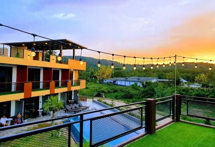ホテル Andava Beach Resort @ Sichon