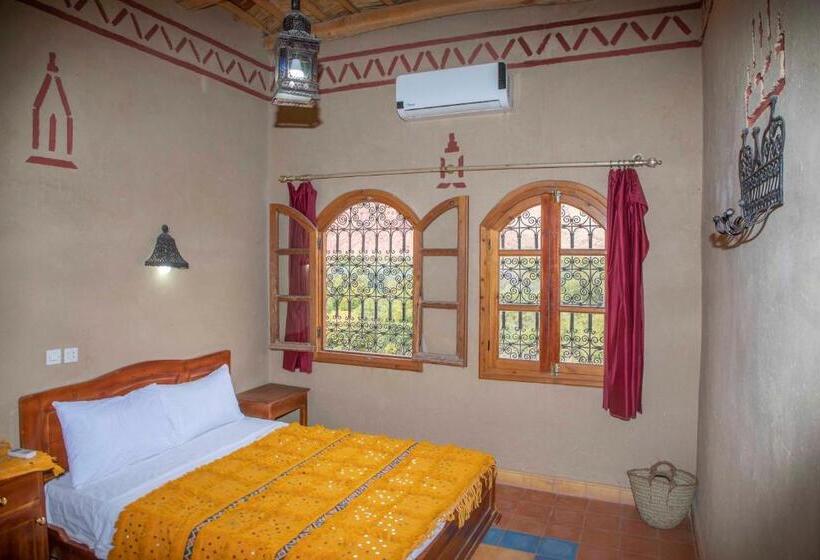 בית מלון כפרי Awayou