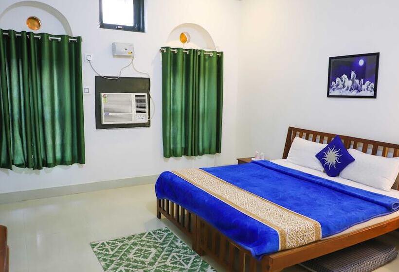 ホテル Sariska Farms & Adventure