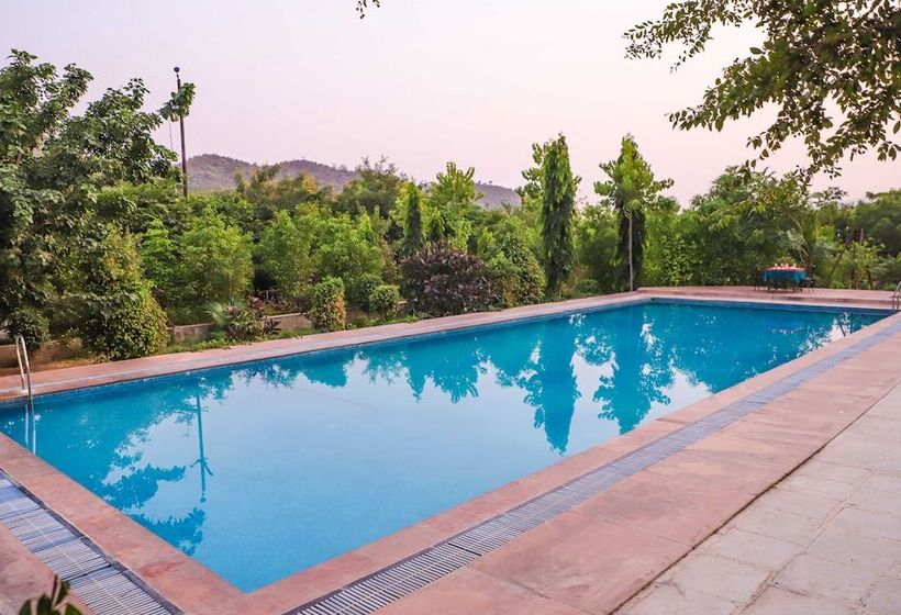 ホテル Sariska Farms & Adventure