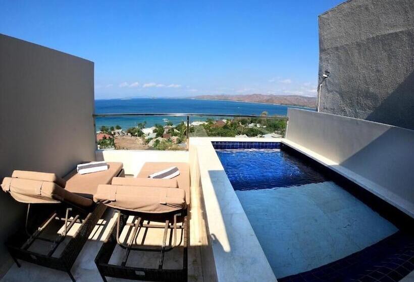 酒店 Bukit Pool Suites