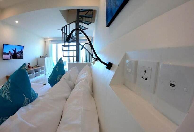 酒店 Bukit Pool Suites