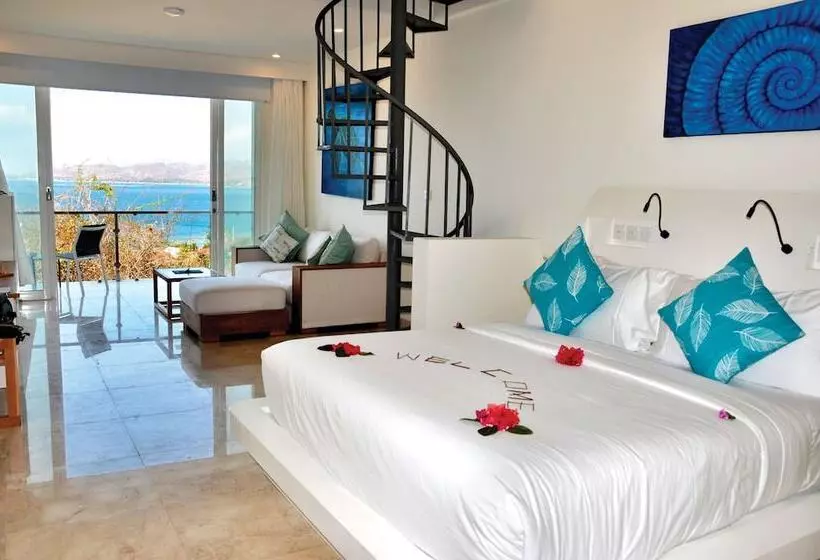 ホテル Bukit Pool Suites