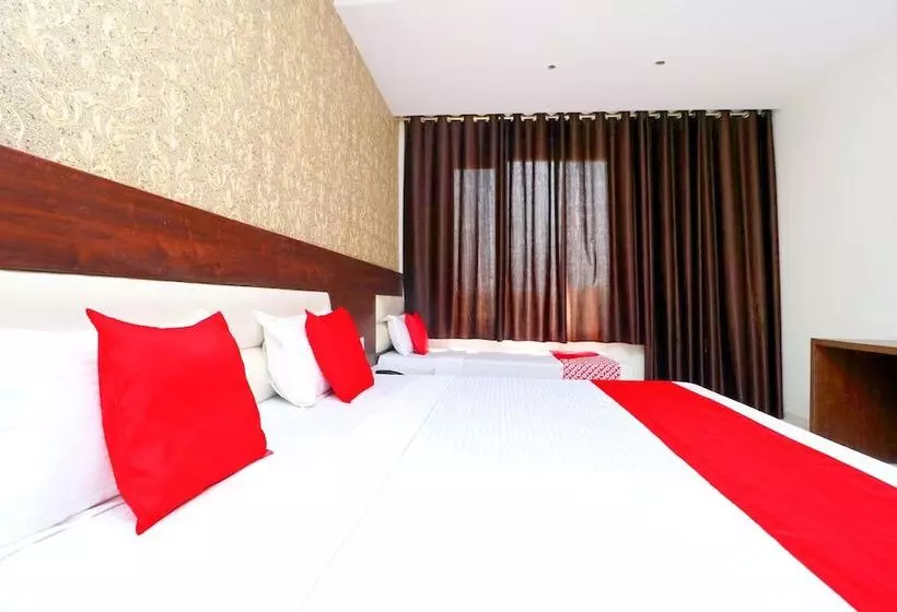 ホテル Dreamland By Oyo Rooms
