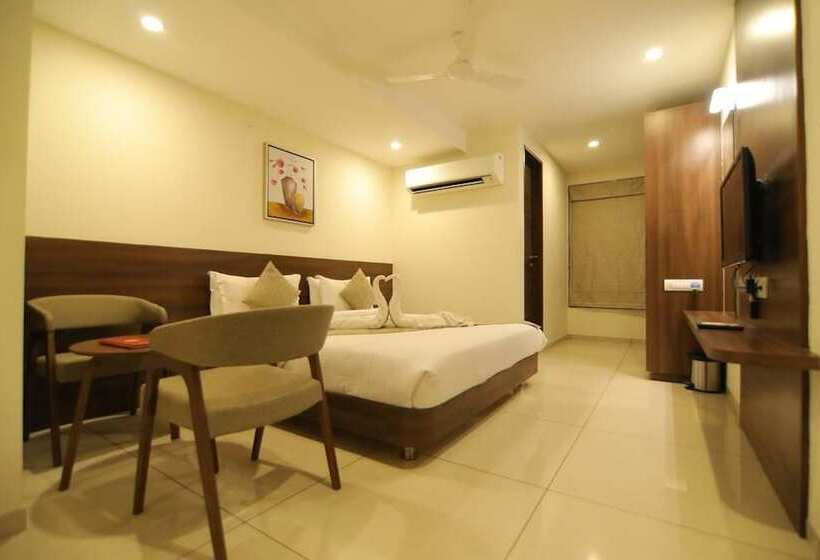 فندق Jayson Metoda