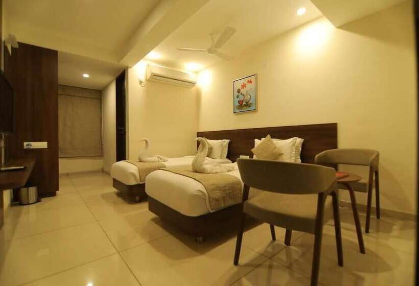 فندق Jayson Metoda