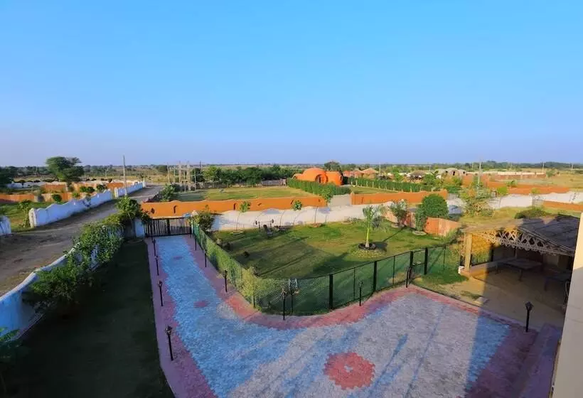 Hotelli Joy Adventure And Resort