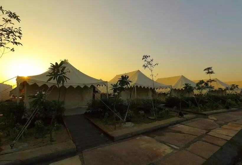 Hotelli Joy Adventure And Resort