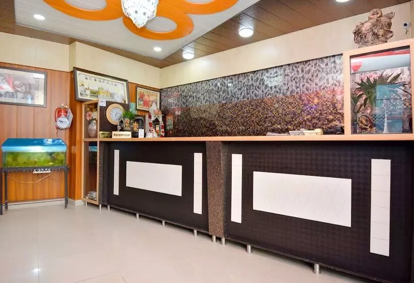 Hotelli Palace Plaza By Oyo Rooms