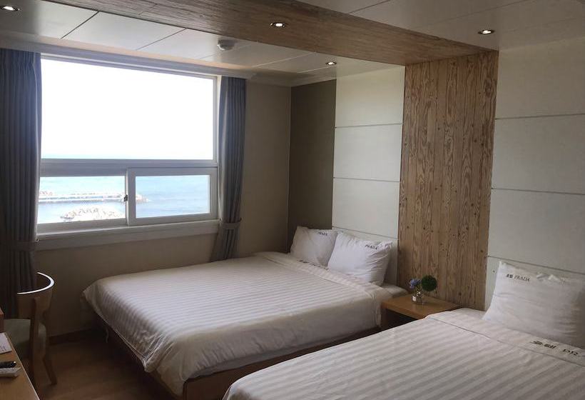 Prada Hotel & Pension