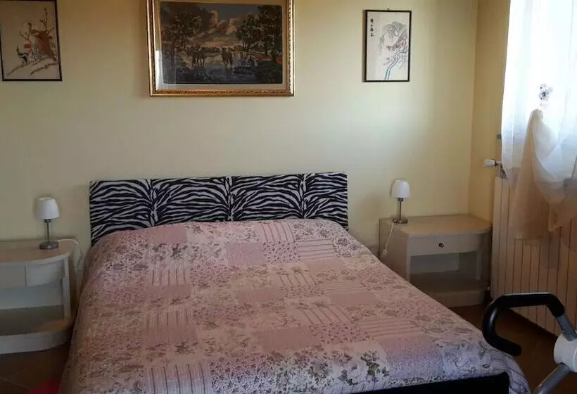 田舎風ホテル Agriturismo Cascina Aurora