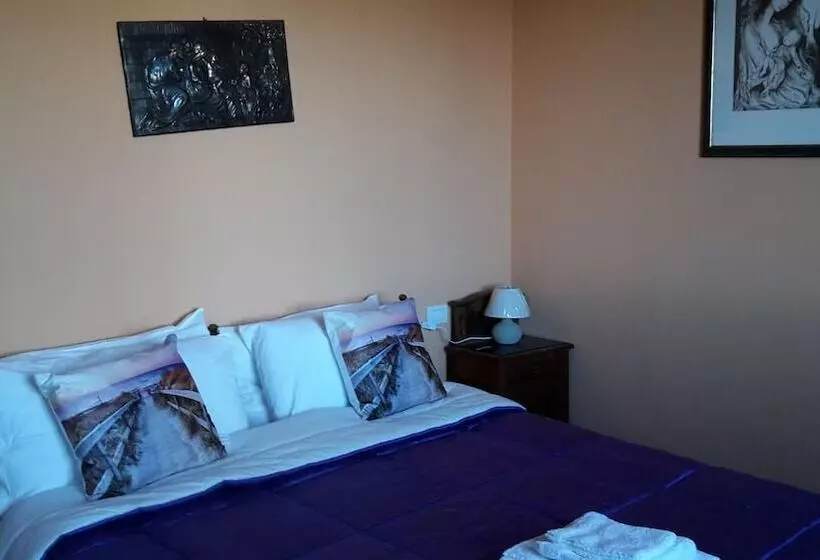 田舎風ホテル Agriturismo Cascina Aurora