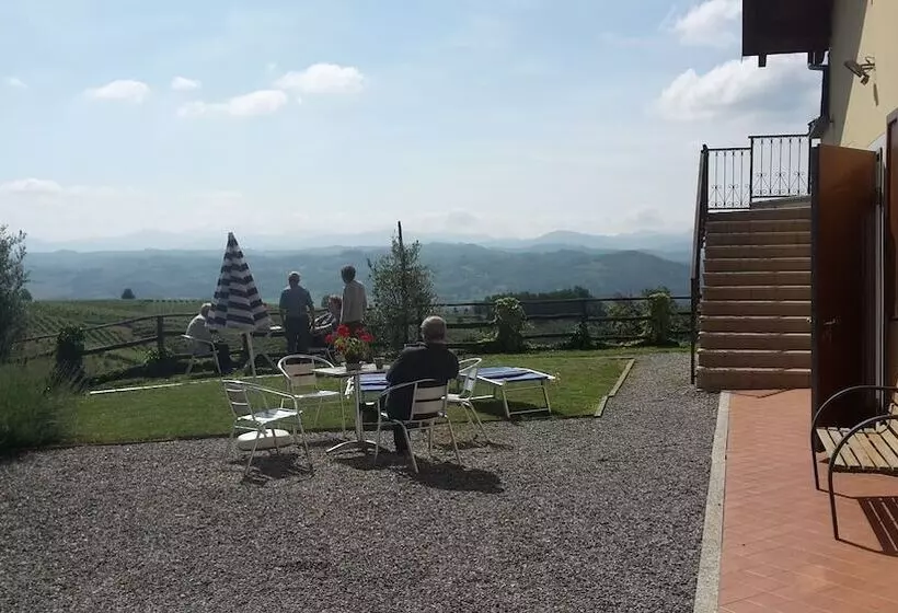 田舎風ホテル Agriturismo Cascina Aurora