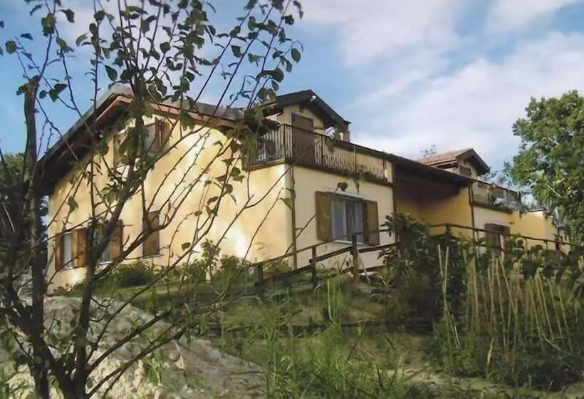 田舎風ホテル Agriturismo Cascina Aurora