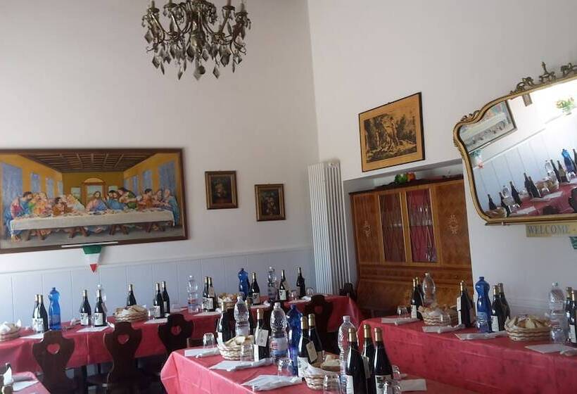 فندق ريفى Agriturismo Cascina Aurora