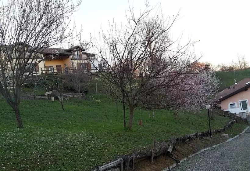 田舎風ホテル Agriturismo Cascina Aurora