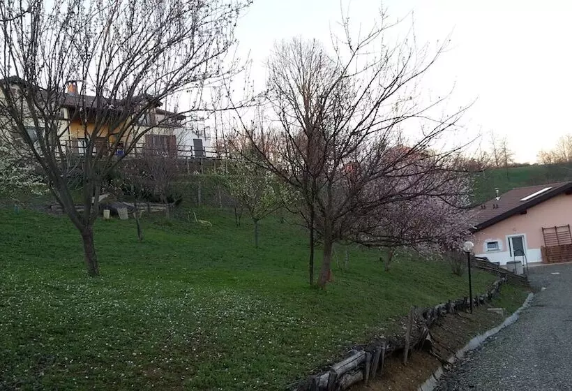 田舎風ホテル Agriturismo Cascina Aurora