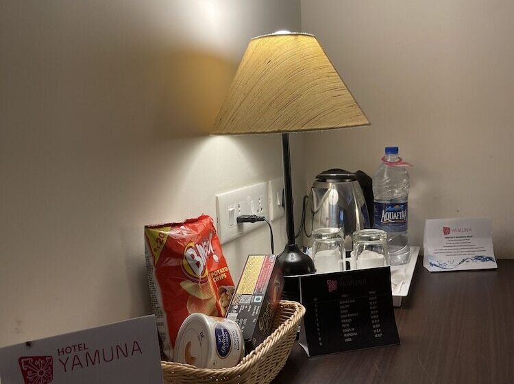 Отель Yamuna