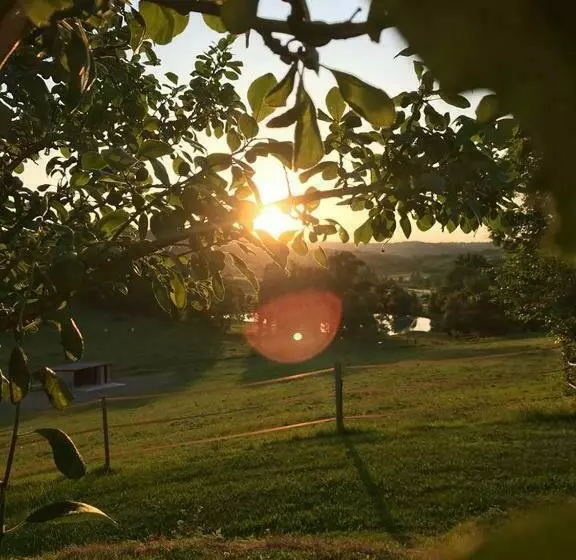 Le Domaine Des Terres Blanches