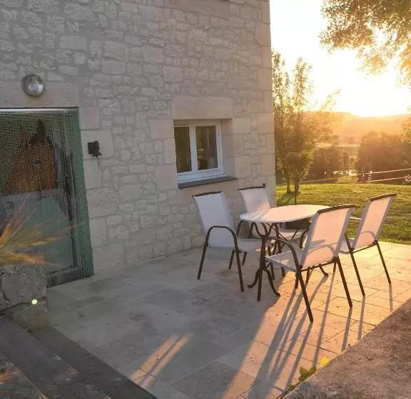 Le Domaine Des Terres Blanches