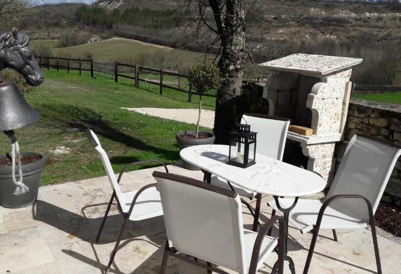 Le Domaine Des Terres Blanches