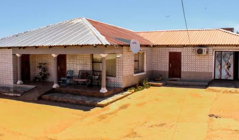 Majatalo Godmill City Guesthouse