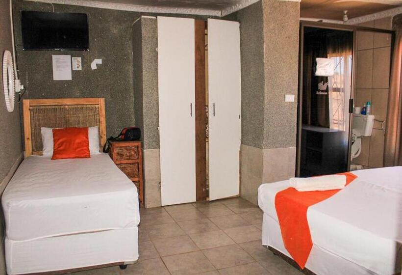 פנסיון Godmill City Guesthouse