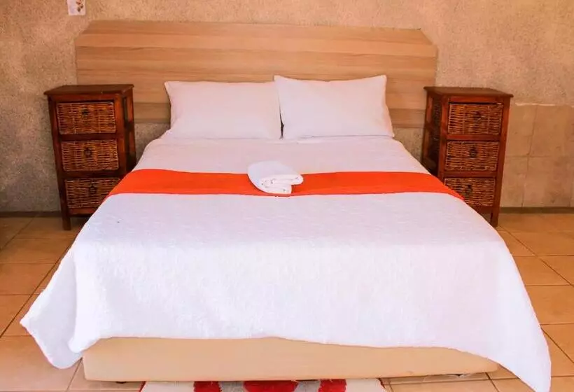 Majatalo Godmill City Guesthouse