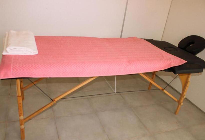 פנסיון Godmill City Guesthouse