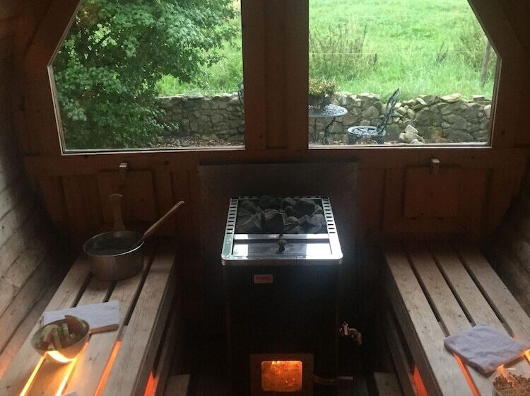 פנסיון Lugna Gården  Spa & Konferens