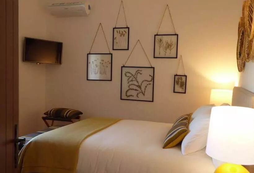 ペンション Monte Do Alento   Castro Da Cola