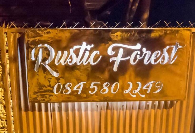 ペンション Rustic Forest Guest House