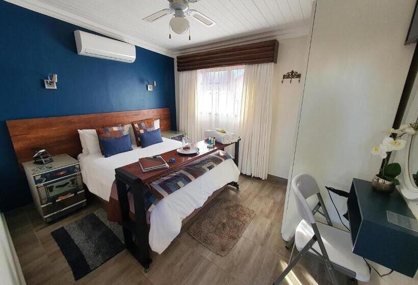 ペンション Rustic Forest Guest House