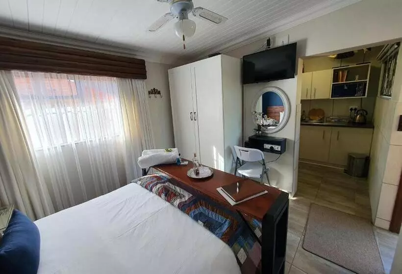 ペンション Rustic Forest Guest House